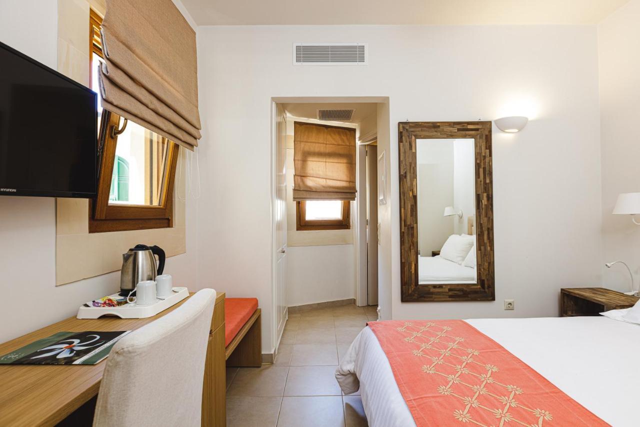 Z Boutique Panormos (Crete)